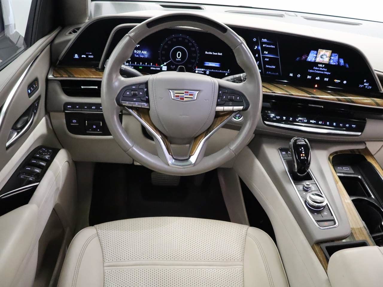 Used 2022 Cadillac Escalade Premium Luxury Platinum w/ LPO, Floor Liner Package AWD/4WD image 4