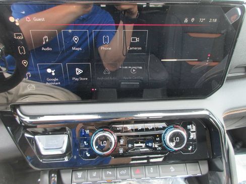 New 2026 GMC Sierra 2500 AT4 w/ AT4 Premium Plus Package AWD/4WD image 21