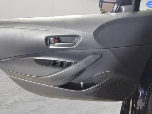 Used 2025 Toyota Corolla LE FWD image 25
