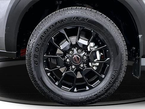 Used 2025 Nissan Armada PRO-4X w/ Pro-4X Premium Package image 34