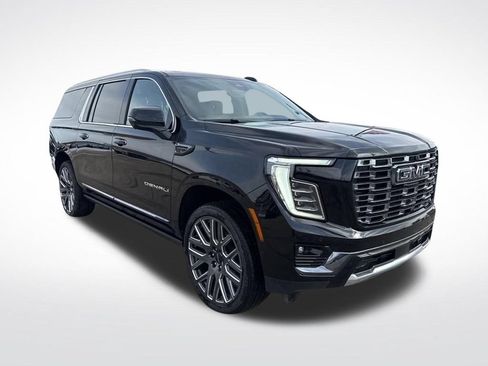Used 2025 GMC Yukon XL Denali Ultimate w/ LPO, Floor Liner Package AWD/4WD image 6