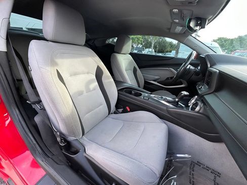 Used 2022 Chevrolet Camaro LT RWD image 27