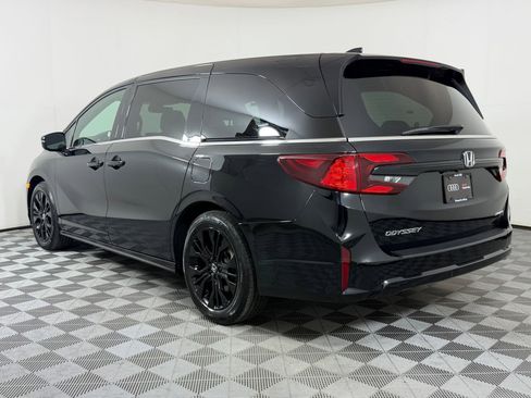 Used 2025 Honda Odyssey Sport-L image 3