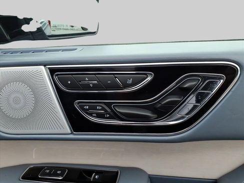 Used 2021 Lincoln Navigator Black Label image 22