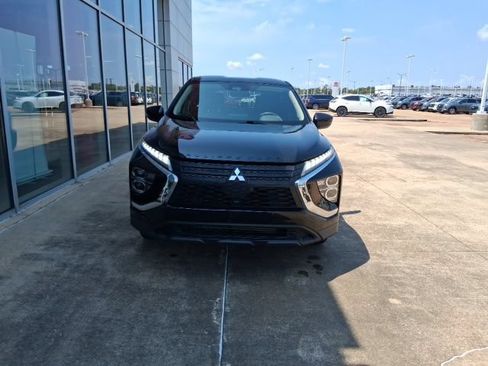 Used 2024 Mitsubishi Eclipse Cross AWD image 3