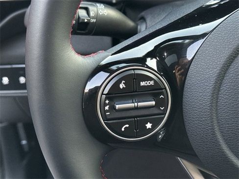 Used 2025 Kia Soul GT-Line w/ GT-Line Technology Package image 29