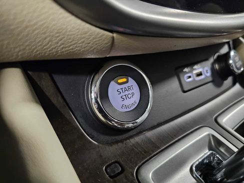 Used 2019 Nissan Murano Platinum AWD/4WD image 17