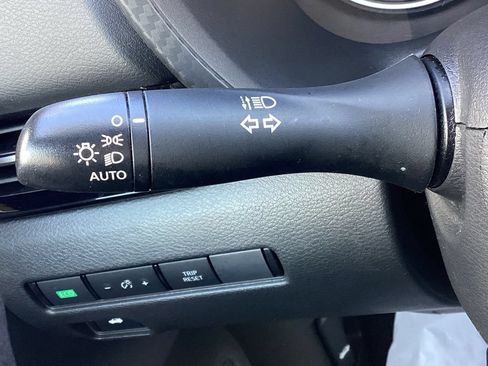 Used 2024 Nissan Sentra SV FWD image 20