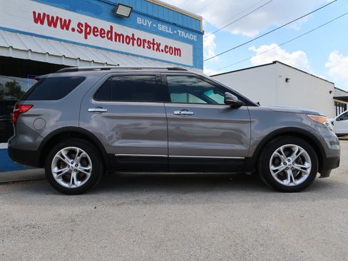 Used 2014 Ford Explorer Limited w/ Equipment Group 302A FWD image 4