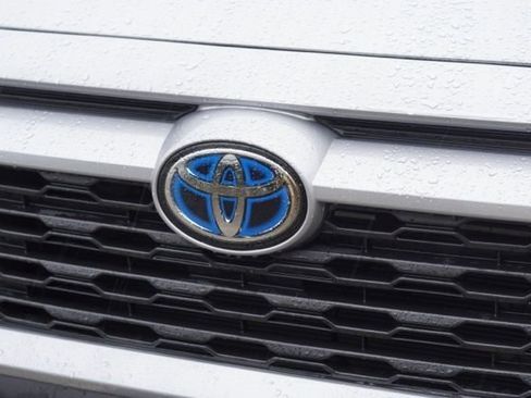 Certified 2024 Toyota RAV4 XLE Premium image 9