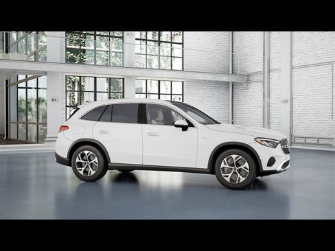 Certified 2026 Mercedes-Benz GLC 350e 4MATIC image 9