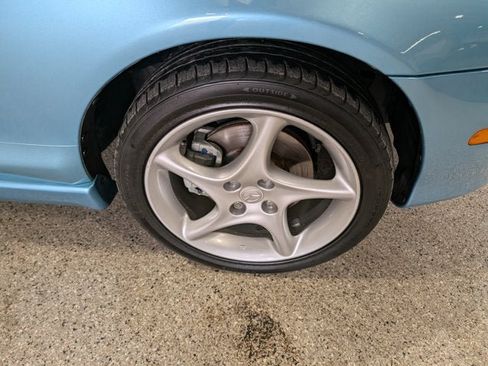Used 2002 MAZDA MX-5 Miata LS RWD image 11