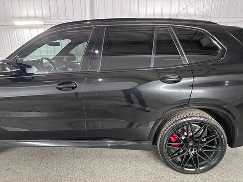 Used 2021 BMW X5 M w/ Competition Package AWD/4WD image 18