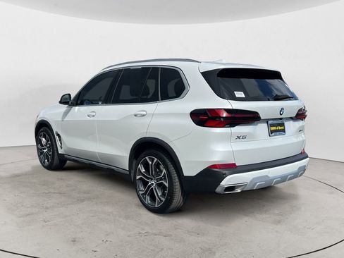 Used 2025 BMW X5 xDrive40i w/ Premium Package AWD/4WD image 5