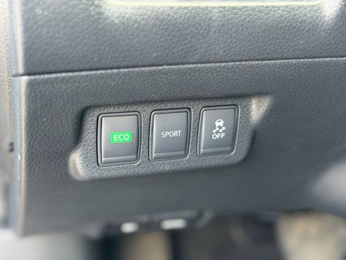 Used 2015 Nissan Sentra SV w/ Protection Package FWD image 19
