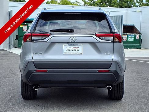 Used 2023 Toyota RAV4 XLE Premium FWD image 6