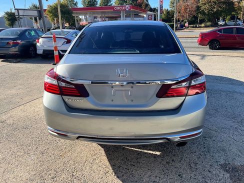 Used 2016 Honda Accord LX image 5