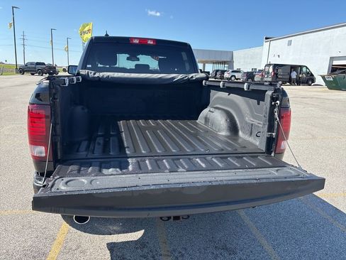 Used 2021 RAM 1500 Classic Warlock AWD/4WD image 9