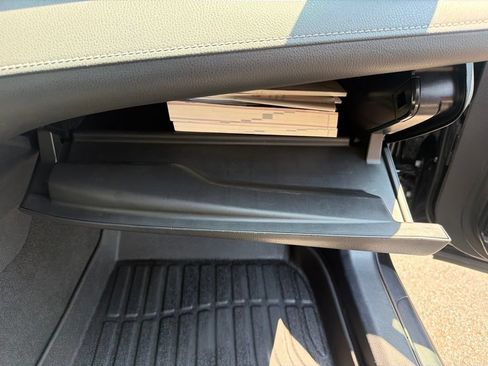 Used 2021 Toyota Camry SE FWD image 41
