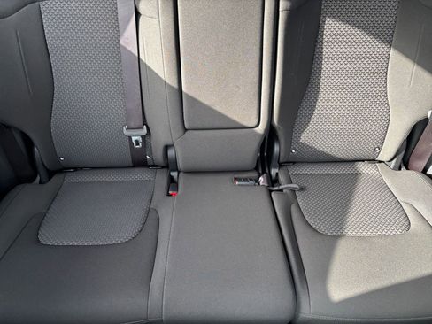 Used 2025 Kia Sportage LX FWD image 37