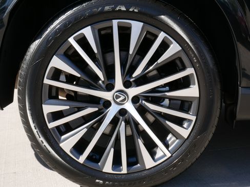 Used 2024 Lexus RX 350 Premium Plus w/ Convenience Package FWD image 25