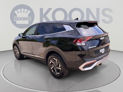 Used 2023 Kia Sportage LX AWD/4WD image 8