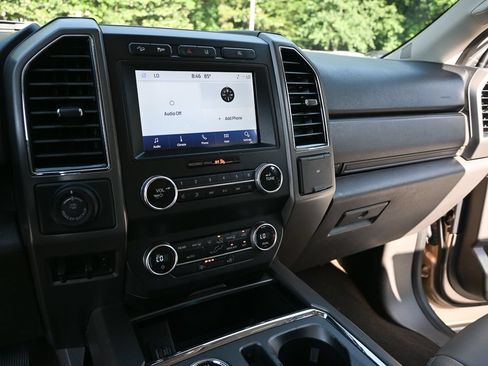 Used 2020 Ford Expedition XLT AWD/4WD image 13