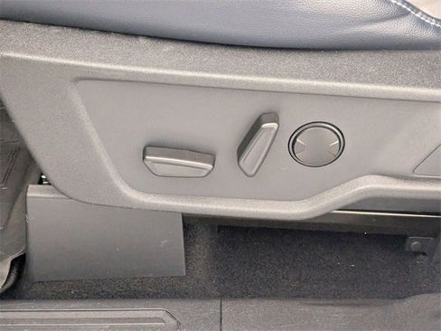 Used 2024 Ford Bronco Outer Banks image 13