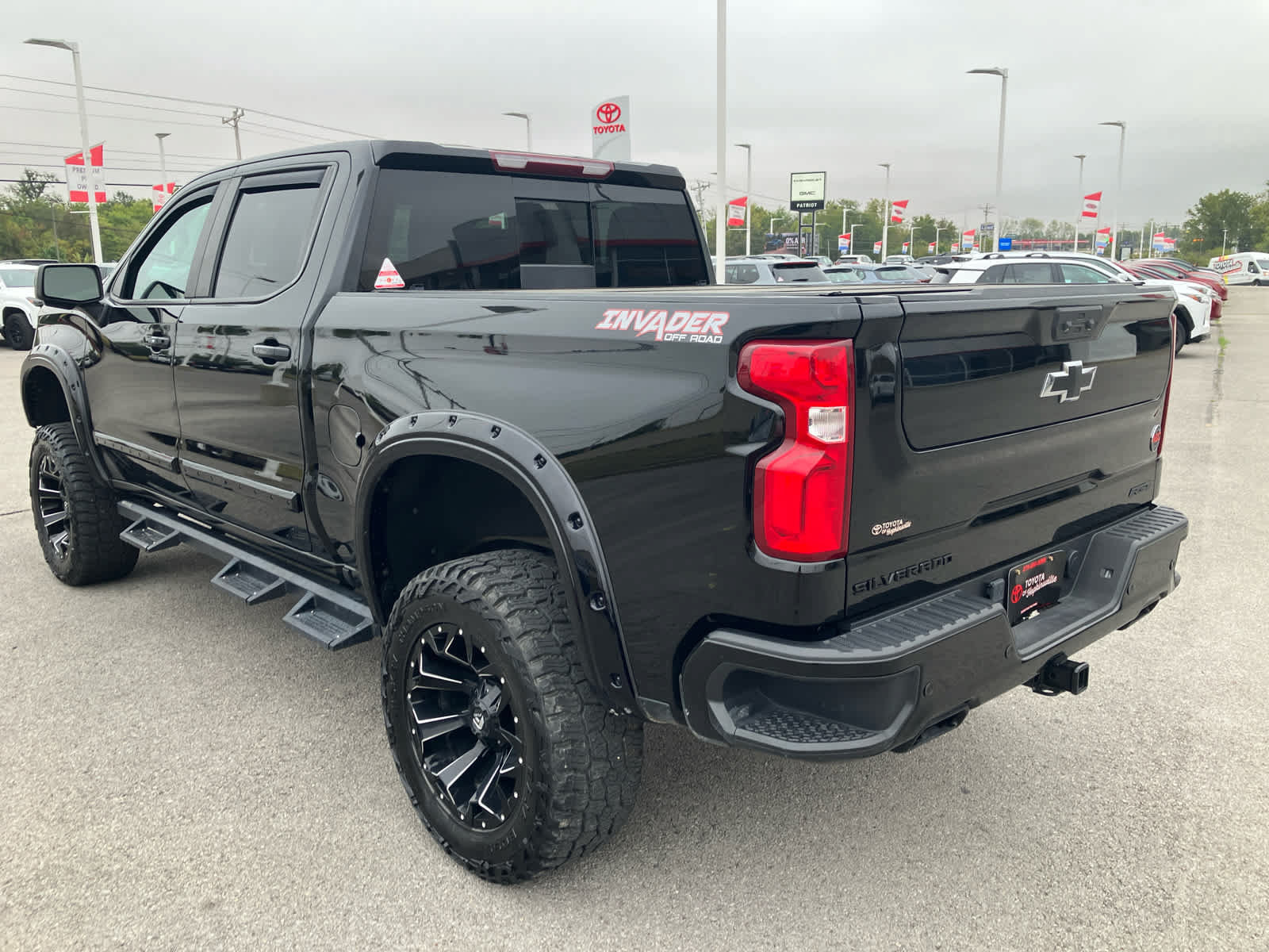 Used 2023 Chevrolet Silverado 1500 RST w/ All Star Edition Plus AWD/4WD image 5