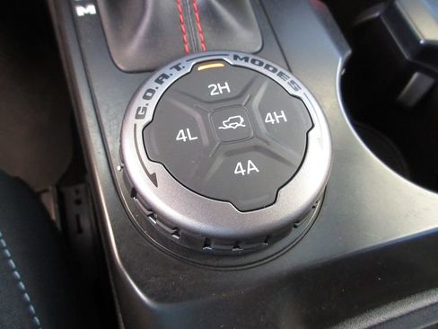 Certified 2025 Ford Bronco Heritage Edition AWD/4WD image 20