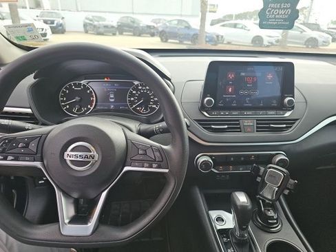 Used 2019 Nissan Altima 2.5 S image 6