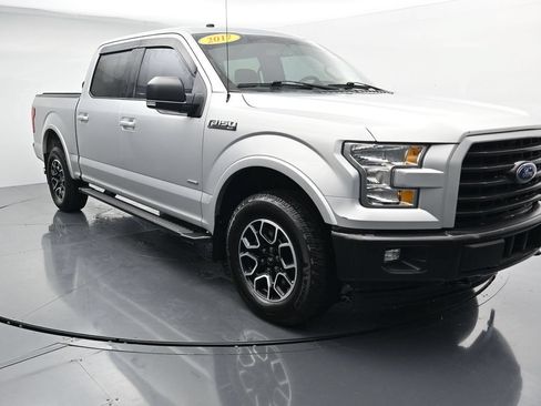 Used 2017 Ford F150 XLT w/ Equipment Group 302A Luxury AWD/4WD image 2