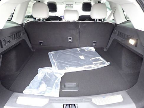 New 2026 Lincoln Nautilus Premier image 12