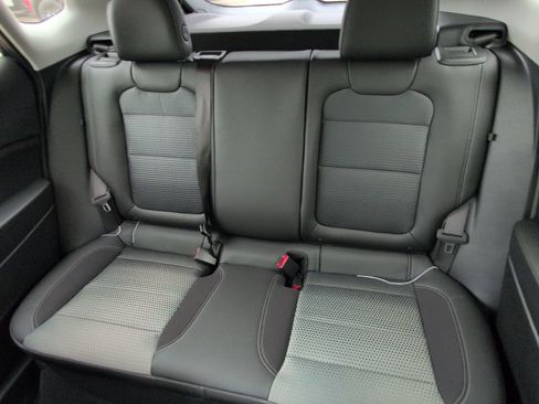 New 2026 Chevrolet Trax LT w/ Driver Confidence Package FWD image 7