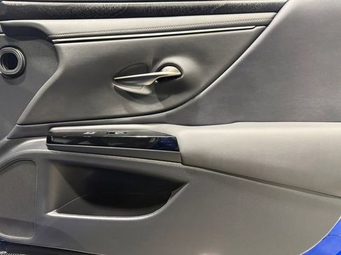 Used 2023 Lexus ES 350 w/ Premium Package image 12