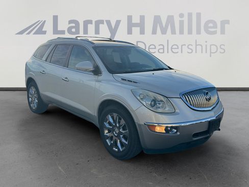 Used 2011 Buick Enclave CXL image 7