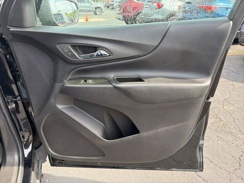 Certified 2022 Chevrolet Equinox LT FWD image 14