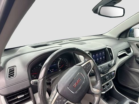 Used 2022 GMC Terrain SLT w/ Infotainment Package II FWD image 10