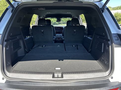 New 2026 Chevrolet Traverse LT image 41