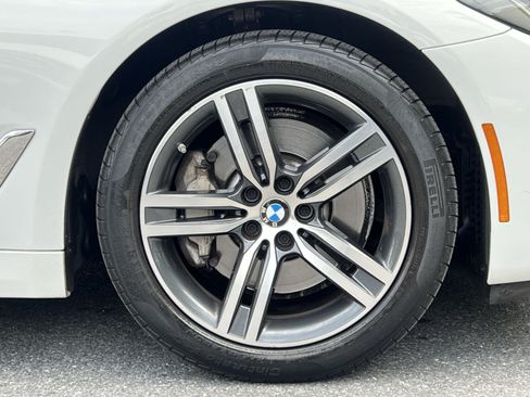 Used 2023 BMW 530i xDrive w/ Convenience Package AWD/4WD image 17