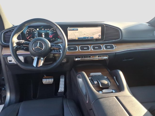 Used 2025 Mercedes-Benz GLS 450 4MATIC image 14