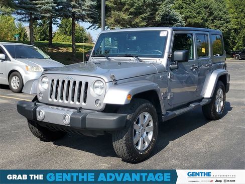 Used 2016 Jeep Wrangler Unlimited Sahara w/ Connectivity Group image 2