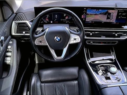 Used 2023 BMW X7 xDrive40i w/ Executive Package AWD/4WD image 5