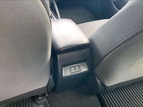 Used 2024 Toyota Corolla SE w/ SE Package FWD image 34