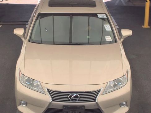 Used 2013 Lexus ES 350 ES 350 Sedan 4D w/ Luxury Pkg image 2