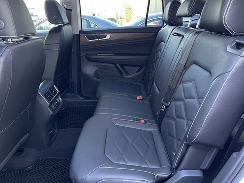 New 2026 Volkswagen Atlas SE image 26