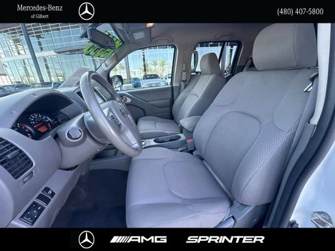 Used 2019 Nissan Frontier SV w/ Value Truck Package RWD image 9