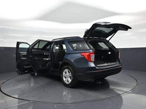 Used 2023 Ford Explorer XLT RWD image 35