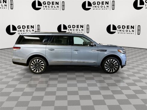 Used 2024 Lincoln Navigator L Black Label image 9