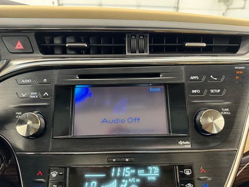 Used 2014 Toyota Avalon XLE Touring FWD image 31